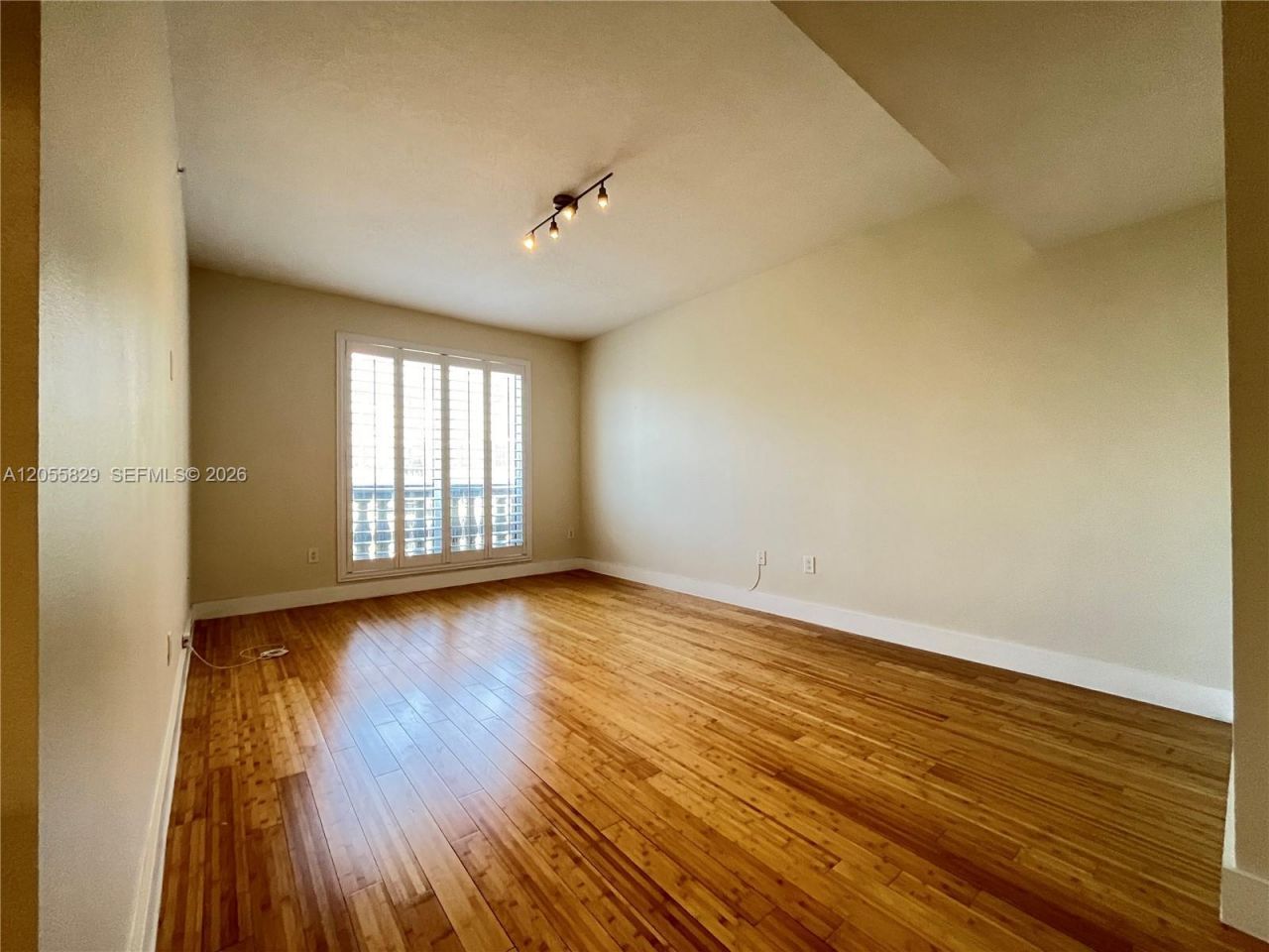 10 Aragon Ave , Unit 614, Coral Gables, FL 33134 Photo
