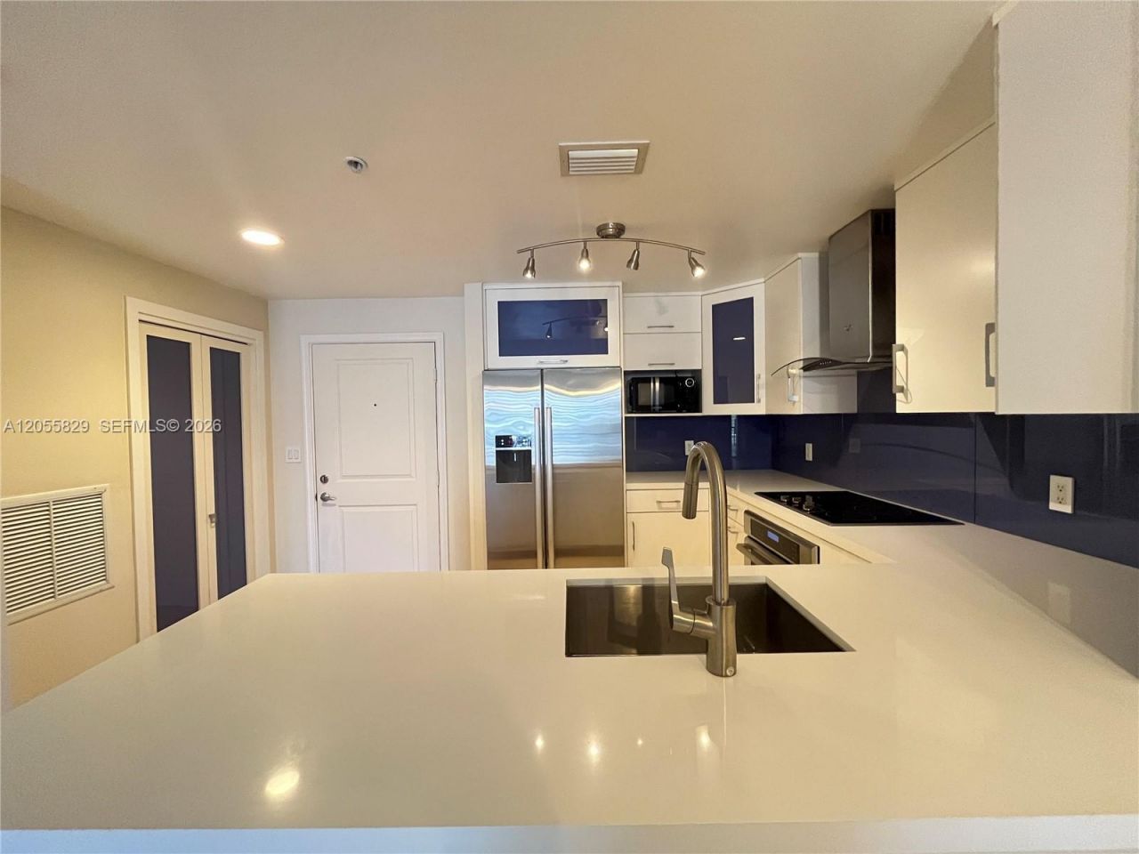 10 Aragon Ave, Unit 614, Coral Gables, FL 33134 Photo