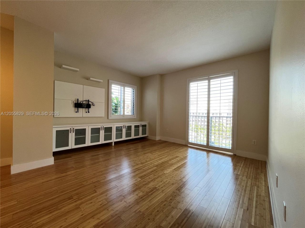10 Aragon Ave , Unit 614, Coral Gables, FL 33134 Photo
