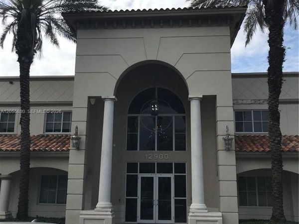 12900 SW 128th St , Miami, FL 33186
