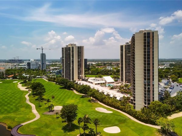 20379 W Country Club Dr, Unit 433, Aventura, FL 33180