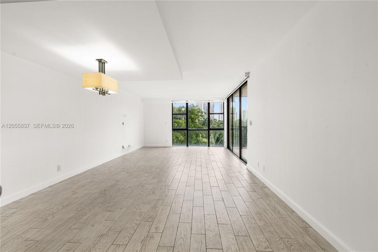 20379 W Country Club Dr, Unit 433, Aventura, FL 33180 Photo