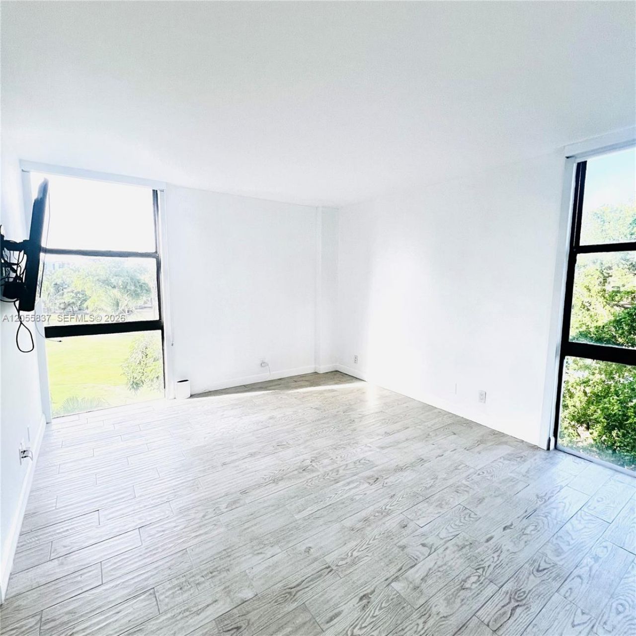 20379 W Country Club Dr, Unit 433, Aventura, FL 33180 Photo