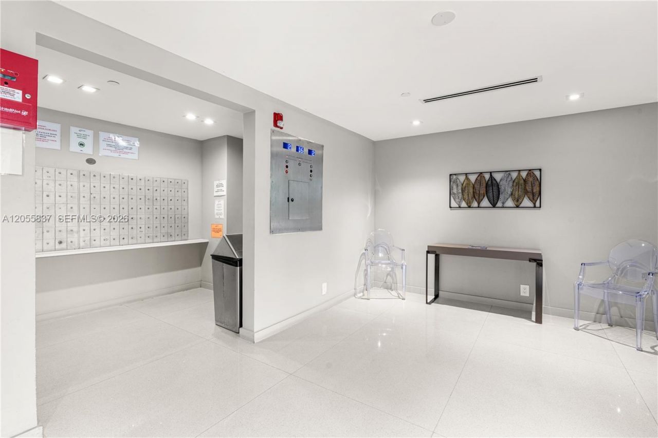 20379 W Country Club Dr, Unit 433, Aventura, FL 33180 Photo