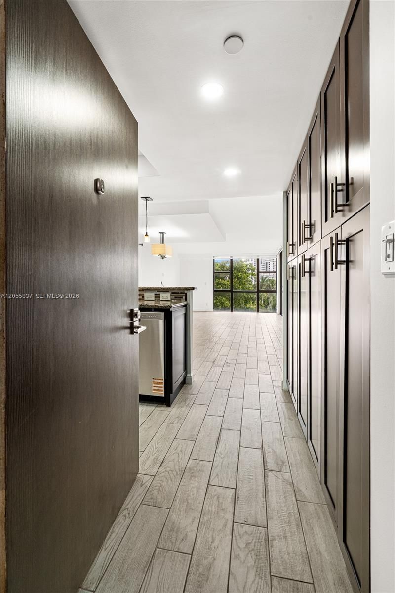 20379 W Country Club Dr, Unit 433, Aventura, FL 33180 Photo