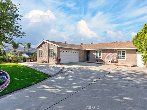 13637 Marchant , Sylmar, CA 91342