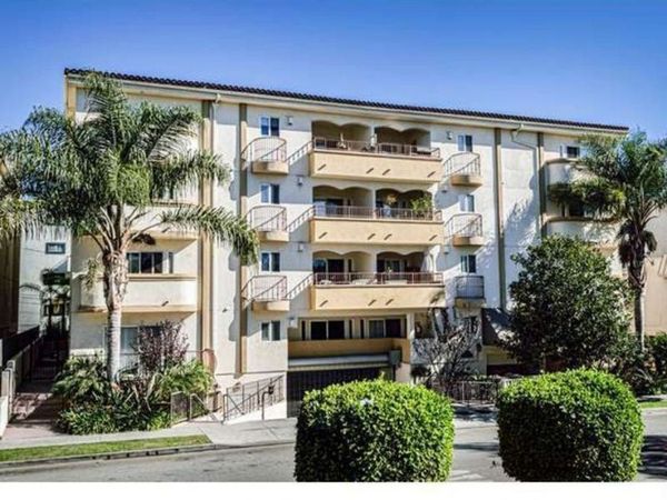 1828 Glendon Avenue , Los Angeles, CA 90025
