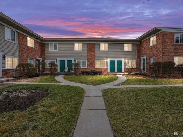 1898 Maple Road E, Birmingham, MI 48009