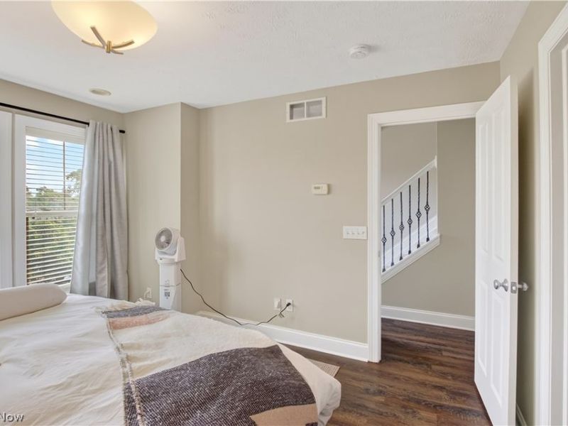 10933 Detroit Avenue, Cleveland, OH 44102 Photo 23