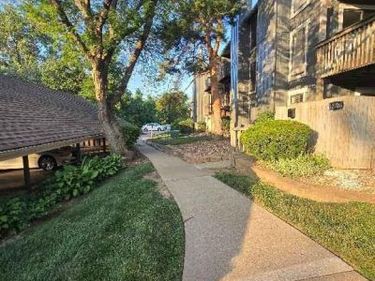 12706 W 110th Terrace, Overland Park, KS 66210