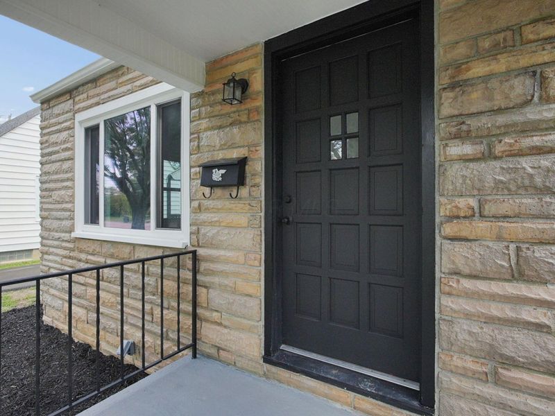 3466 Maize Road, Columbus, OH 43224 Photo 3