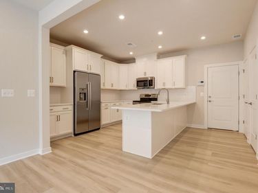 43798 MIDDLEWAY TERRACE, ASHBURN, VA 20147