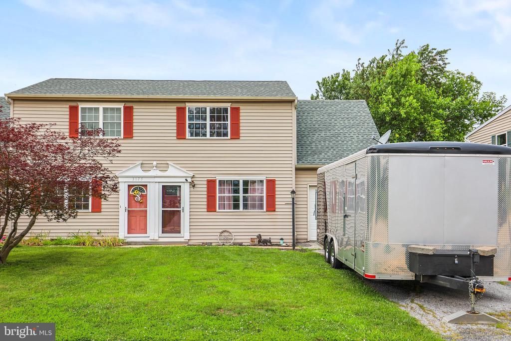 3173 FALCON LANE , DOVER, PA 17315