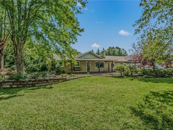 1388 Pipers Gap Road, Mount Airy, NC 27030