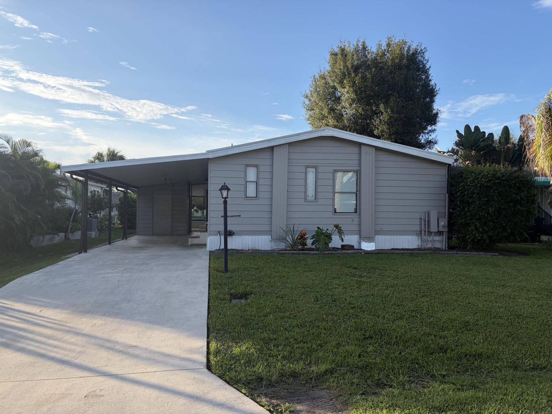 7882 SE Paradise Drive, Stuart, FL 34997 Photo