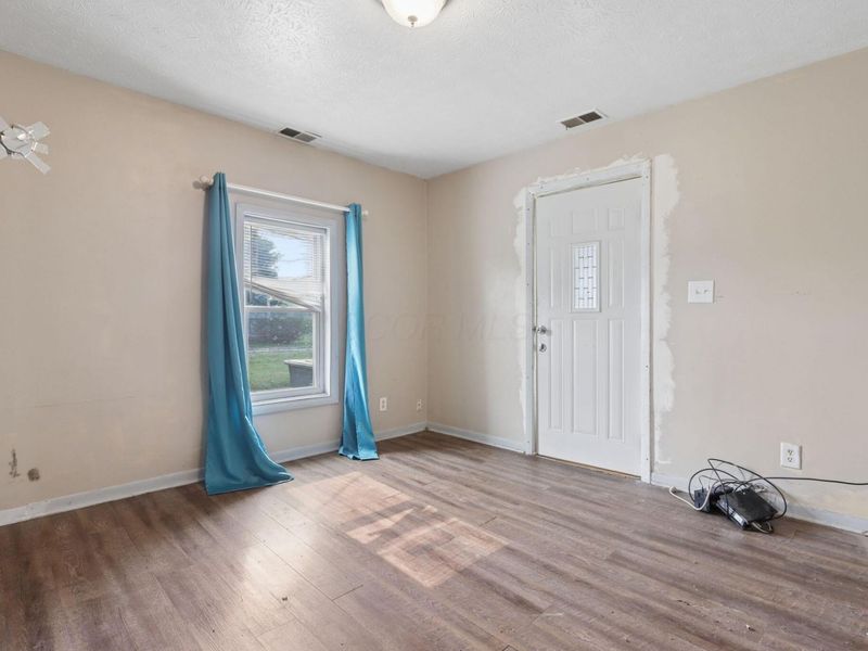 1128 Hilock Road, Columbus, OH 43207 Photo 9