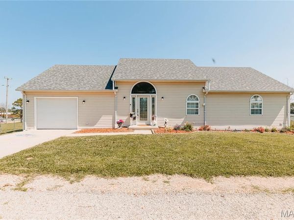 150 Cedar Circle Drive, Vienna, MO 65582