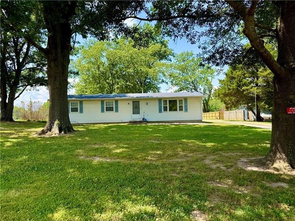 1400 Road, Nevada, MO 64772