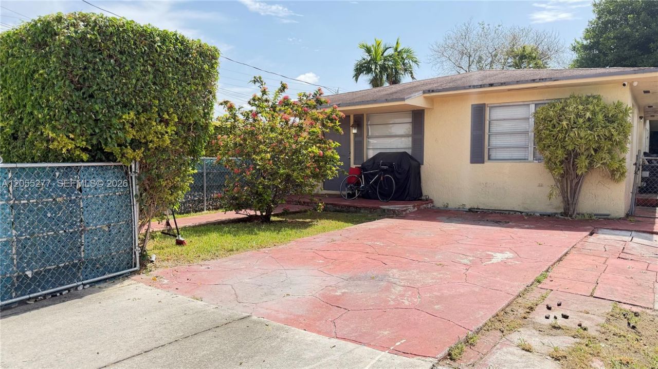 Please Call For Address, Miami, FL 33165 Photo