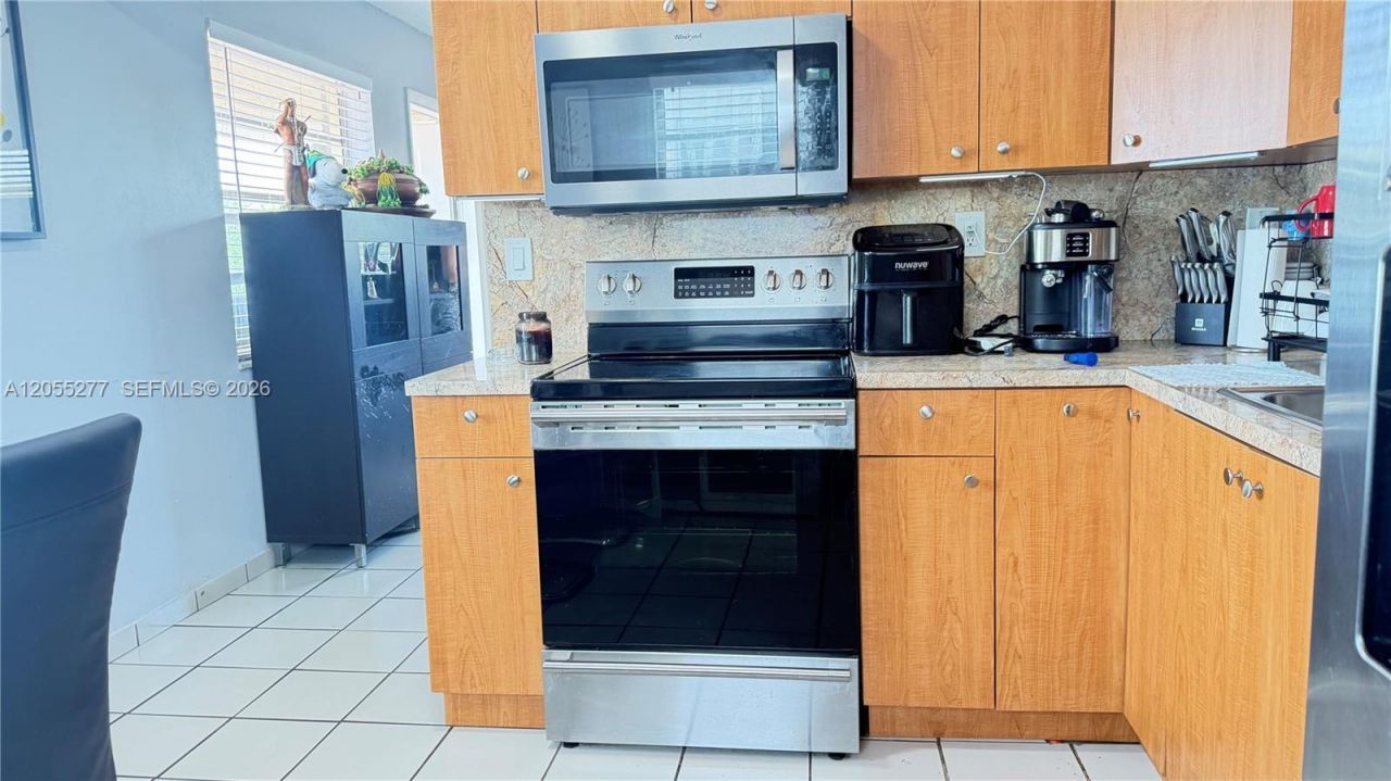 Please Call For Address, Miami, FL 33165 Photo