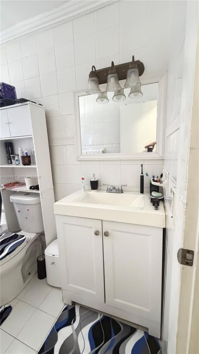 Please Call For Address, Miami, FL 33165 Photo