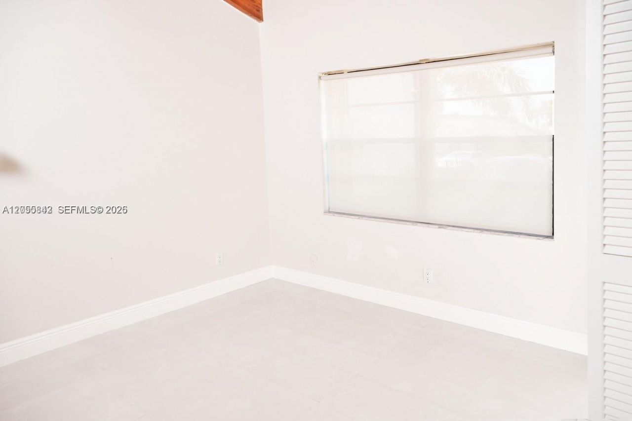 347 Leslie Dr , Hallandale Beach, FL 33009 Photo