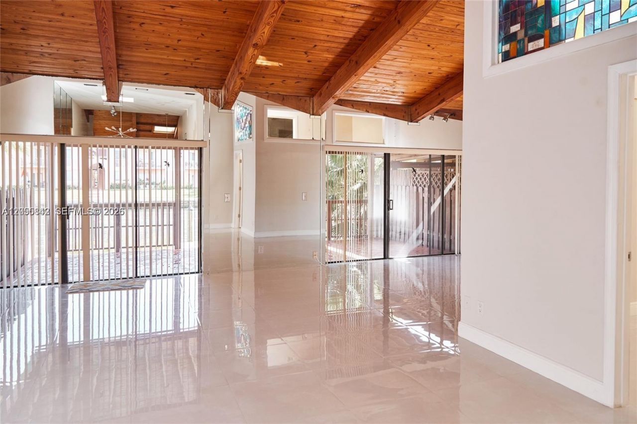 347 Leslie Dr , Hallandale Beach, FL 33009 Photo