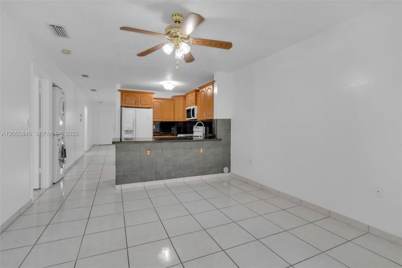 8851 NW 119th St , Unit 3112-3, Hialeah Gardens, FL 33018 Photo