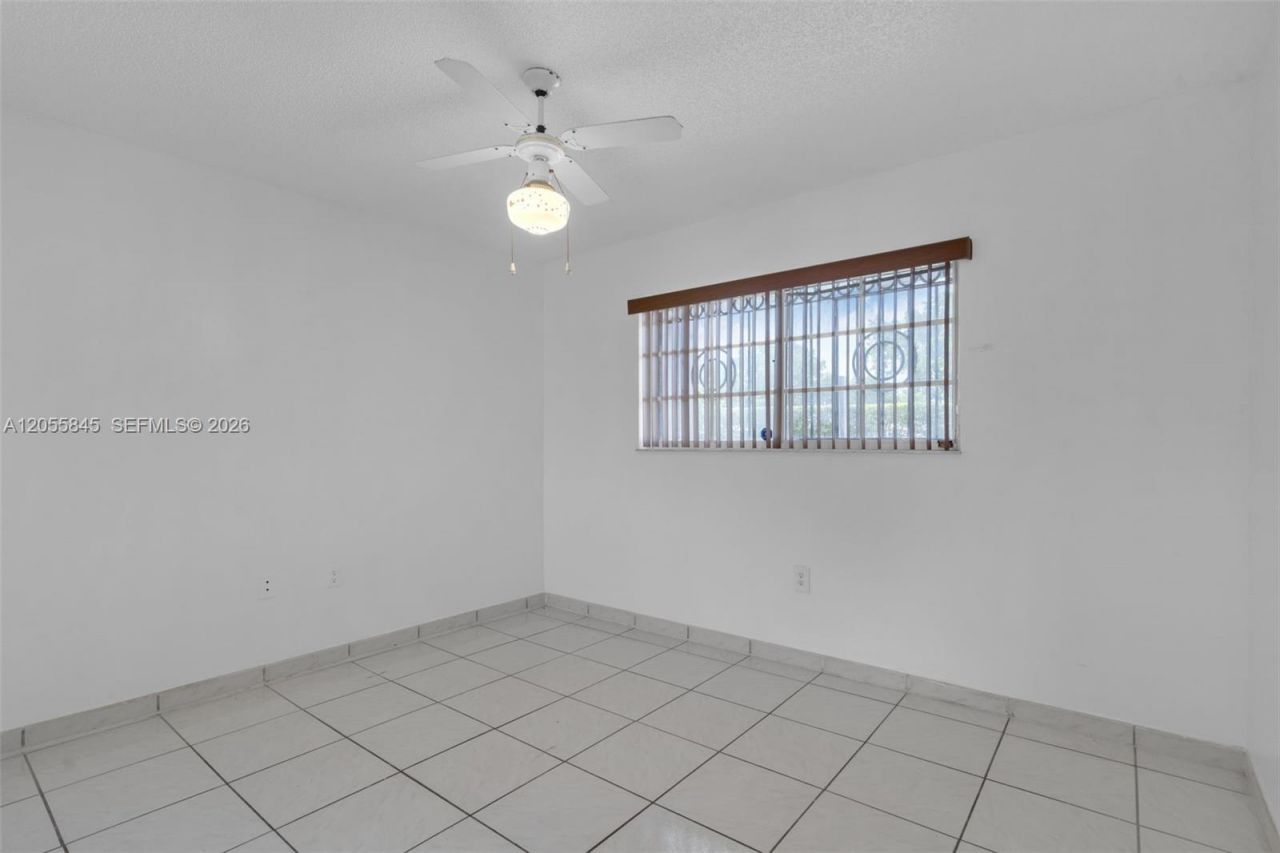 8851 NW 119th St , Unit 3112-3, Hialeah Gardens, FL 33018 Photo