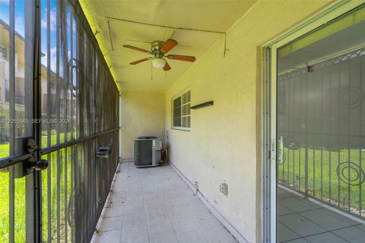 8851 NW 119th St , Unit 3112-3, Hialeah Gardens, FL 33018 Photo