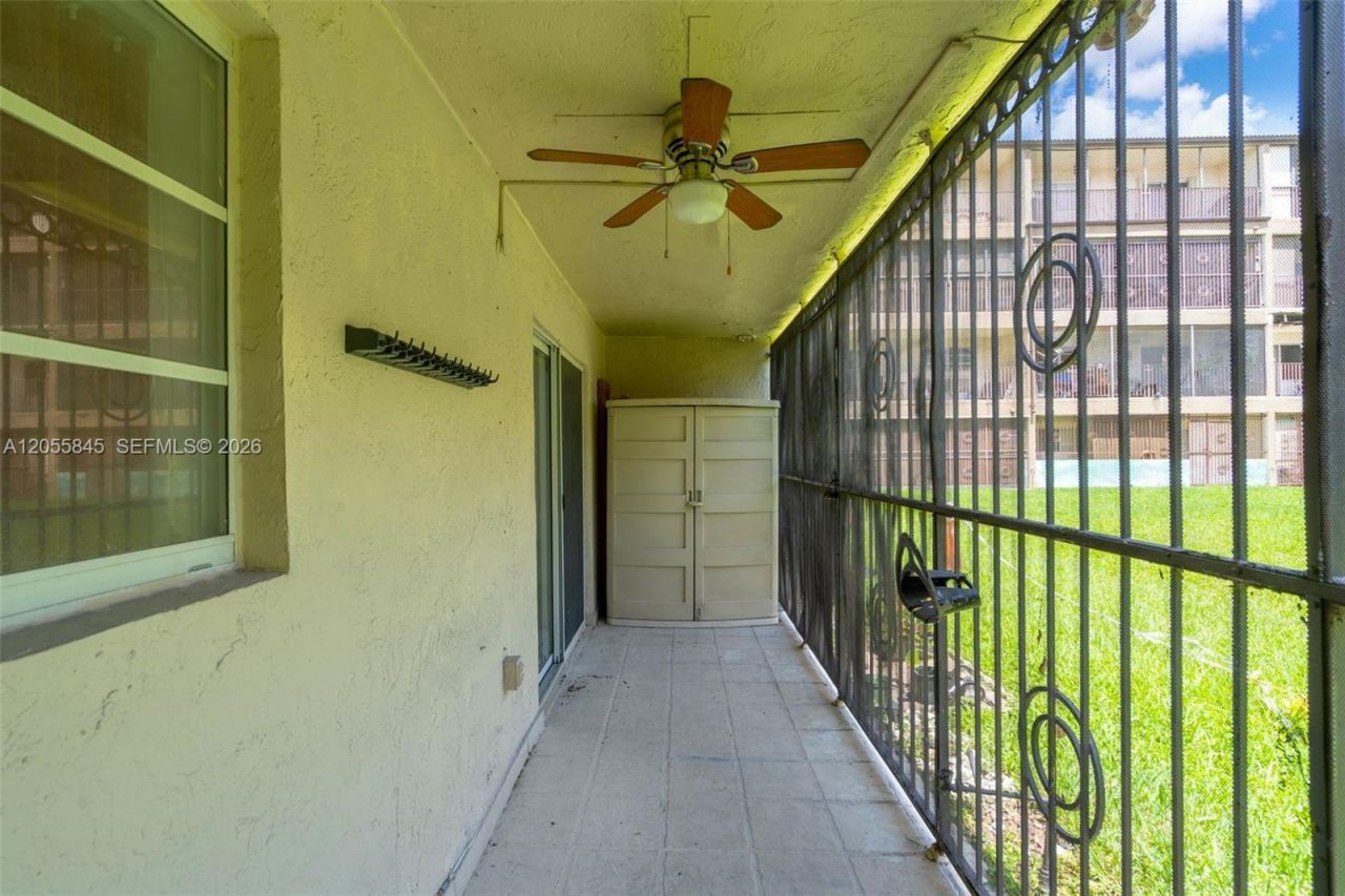 8851 NW 119th St , Unit 3112-3, Hialeah Gardens, FL 33018 Photo