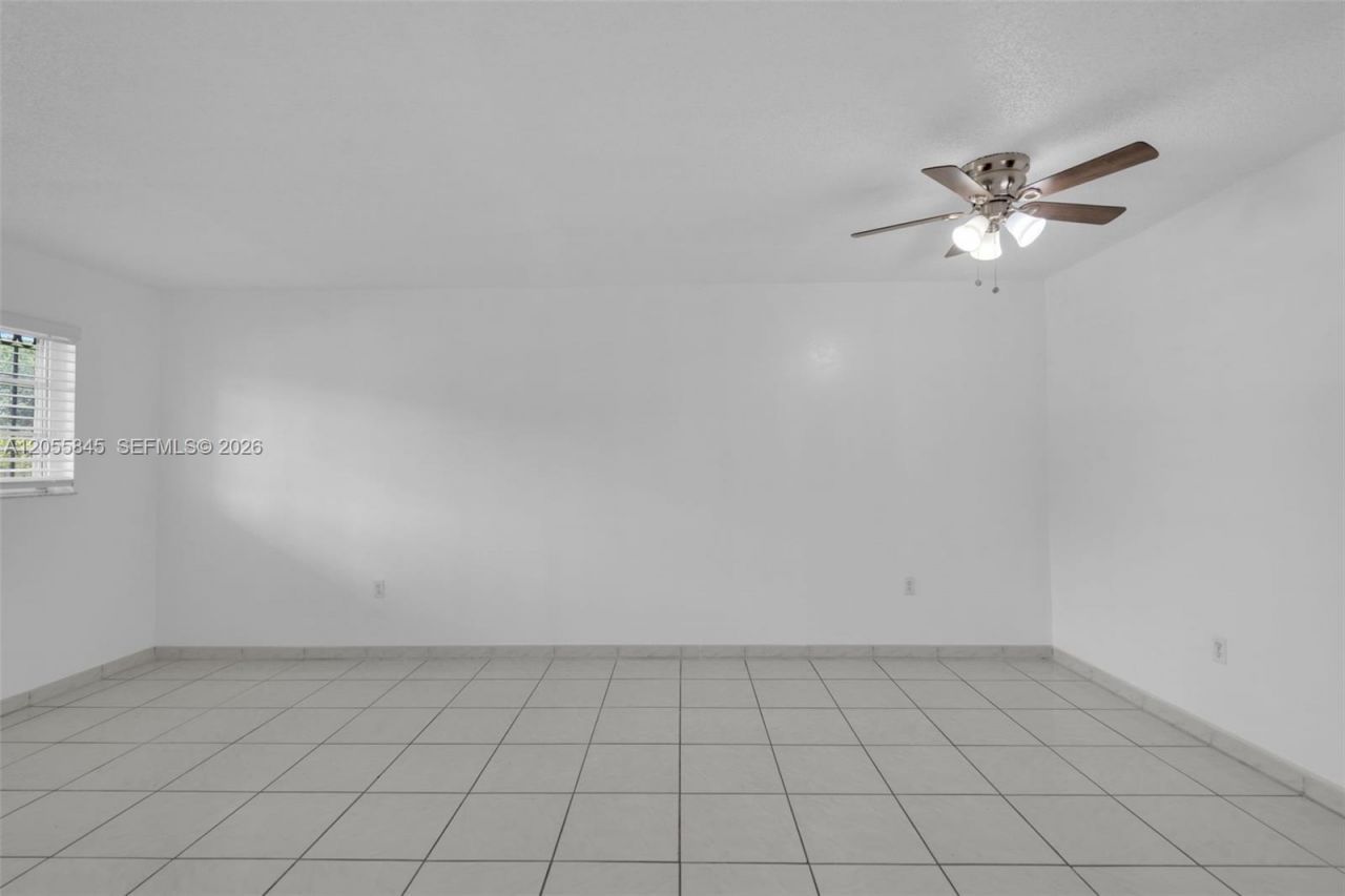 8851 NW 119th St , Unit 3112-3, Hialeah Gardens, FL 33018 Photo
