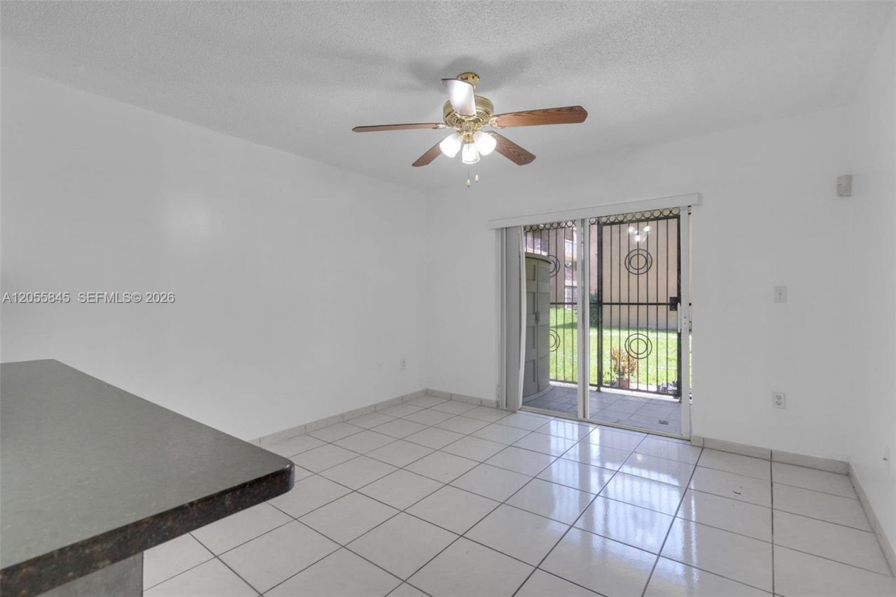 8851 NW 119th St , Unit 3112-3, Hialeah Gardens, FL 33018 Photo
