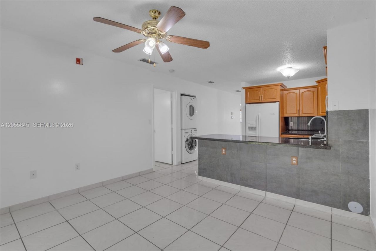 8851 NW 119th St , Unit 3112-3, Hialeah Gardens, FL 33018 Photo