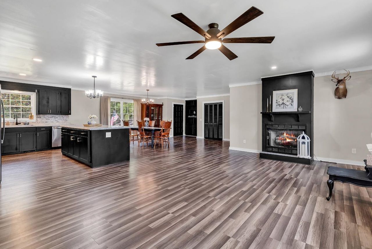 2153 Grainger Rd. Photo 5
