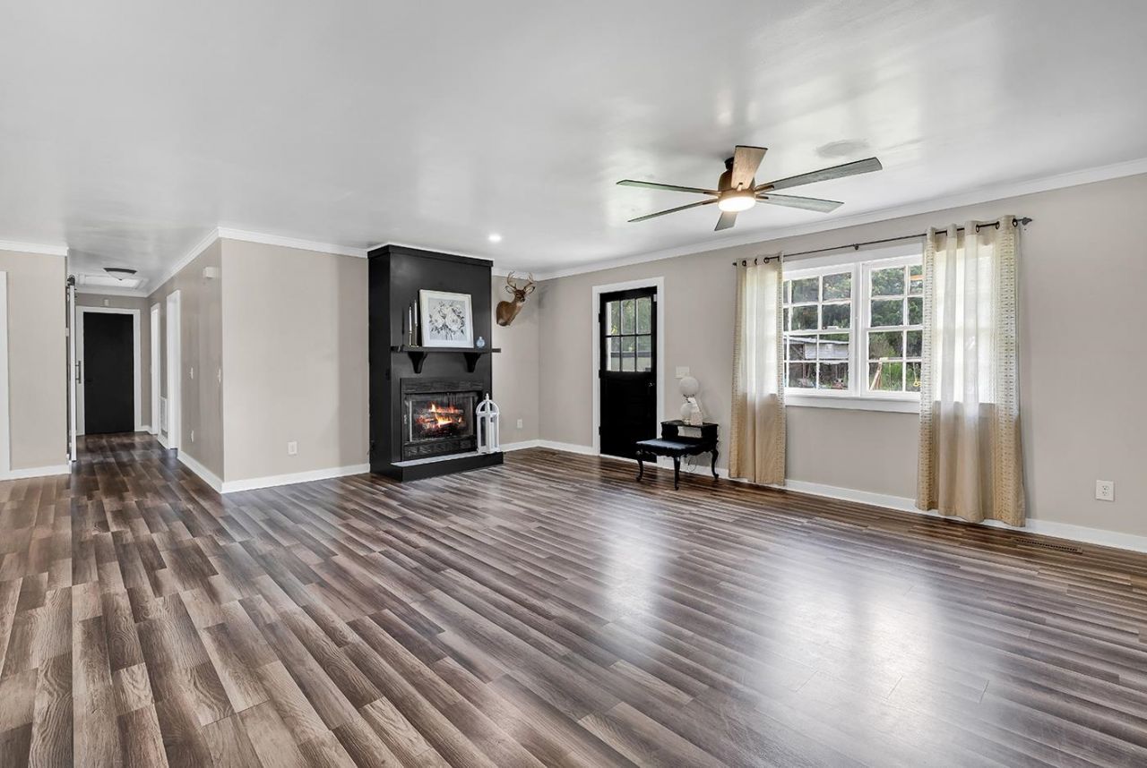 2153 Grainger Rd. Photo 6