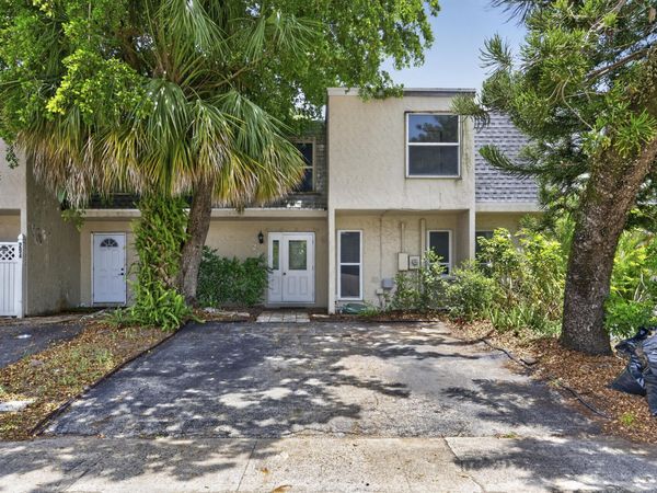 292 SUNSHINE Drive, Unit 292, Coconut Creek, FL 33066