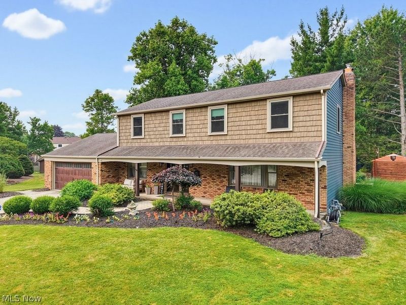 7468 Canyon Circle, Middleburg Heights, OH 44130 Photo 2