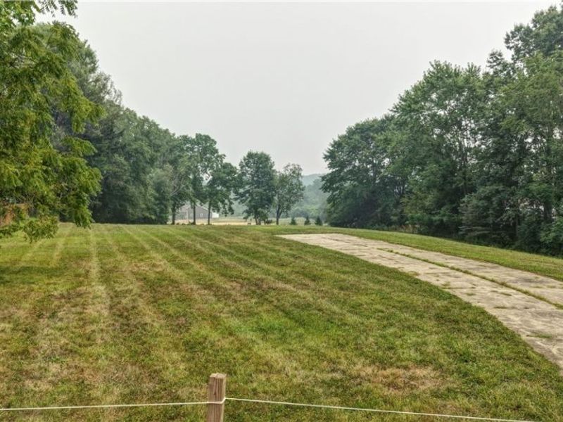 3410 Brunnerdale Avenue NW, Canton, OH 44708 Photo 2