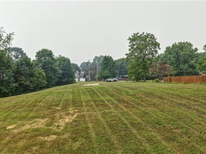 3410 Brunnerdale Avenue NW, Canton, OH 44708 Photo 5