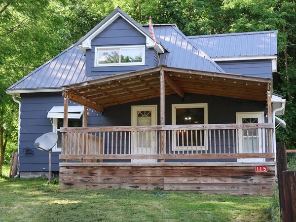 115 4th Ave, Cashton, WI 54619