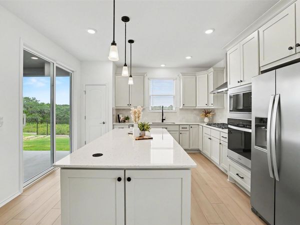 310 Livewater LN, Georgetown, TX 78633