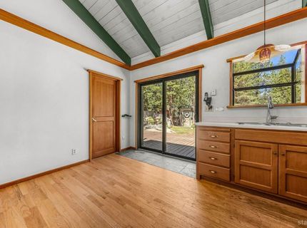 885 Kekin Street, South Lake Tahoe, CA 96150 Photo