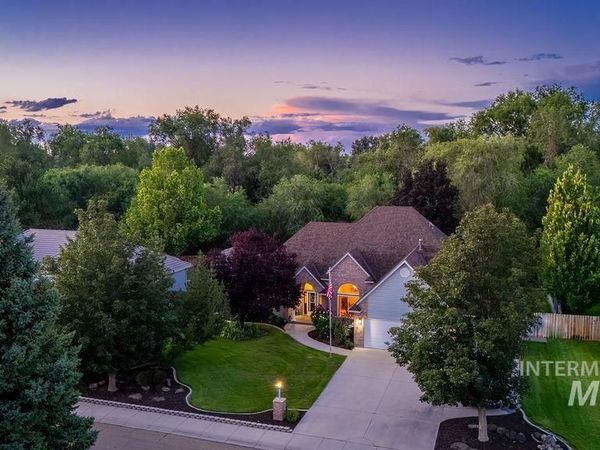 1020 Augusta Dr., Nampa, ID 83686