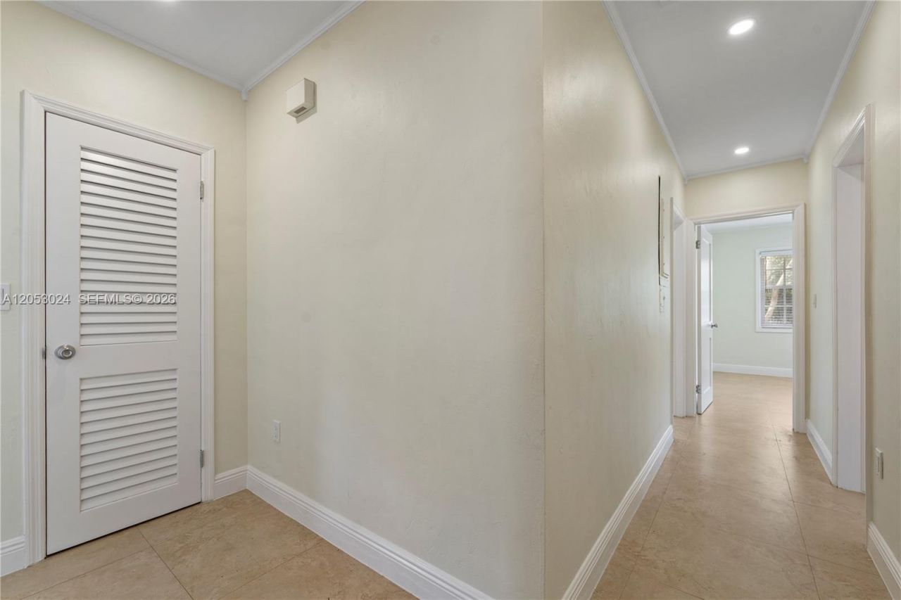 516 Gerona Ave, Coral Gables, FL 33146 Photo