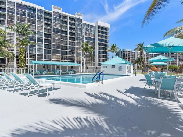 200 Leslie Dr , Unit 631, Hallandale Beach, FL 33009