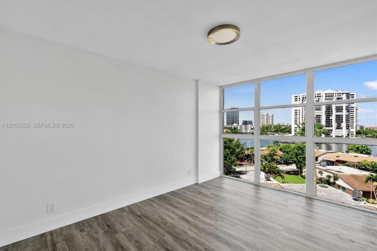 200 Leslie Dr , Unit 631, Hallandale Beach, FL 33009 Photo