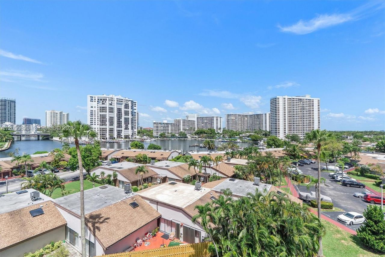 200 Leslie Dr , Unit 631, Hallandale Beach, FL 33009 Photo