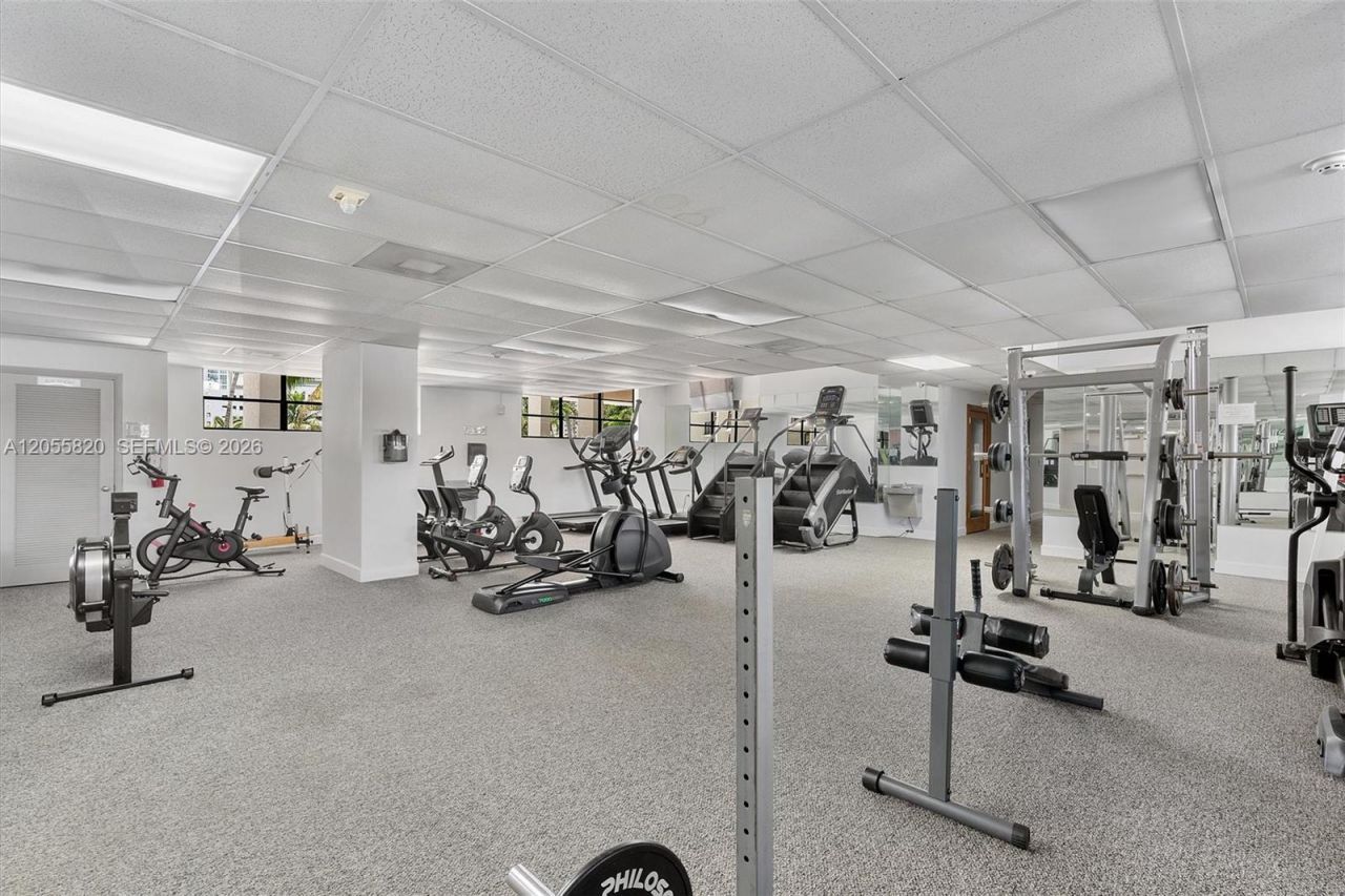 200 Leslie Dr , Unit 631, Hallandale Beach, FL 33009 Photo