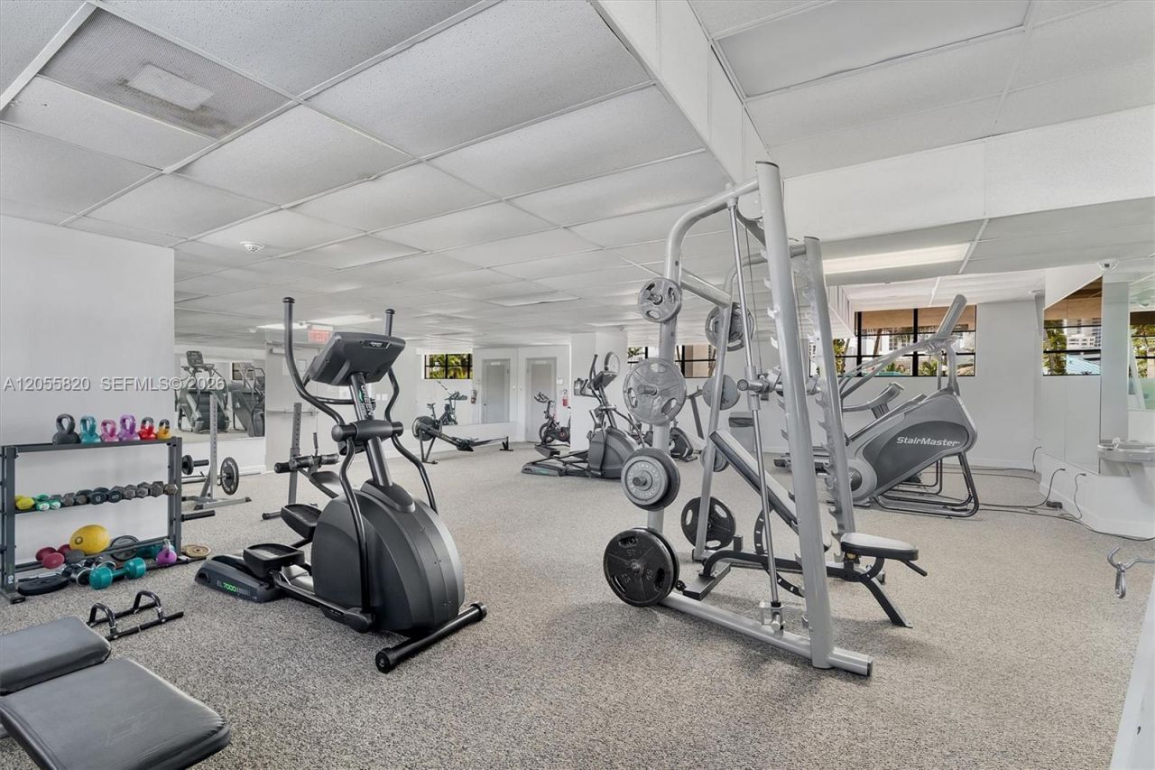 200 Leslie Dr , Unit 631, Hallandale Beach, FL 33009 Photo